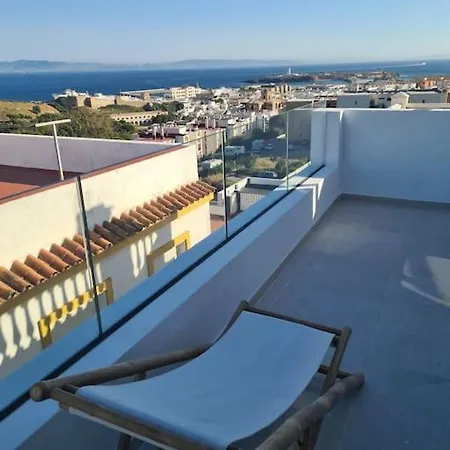Villa Cheerful 5-bedroom With Unique Rooftop Views Tarifa